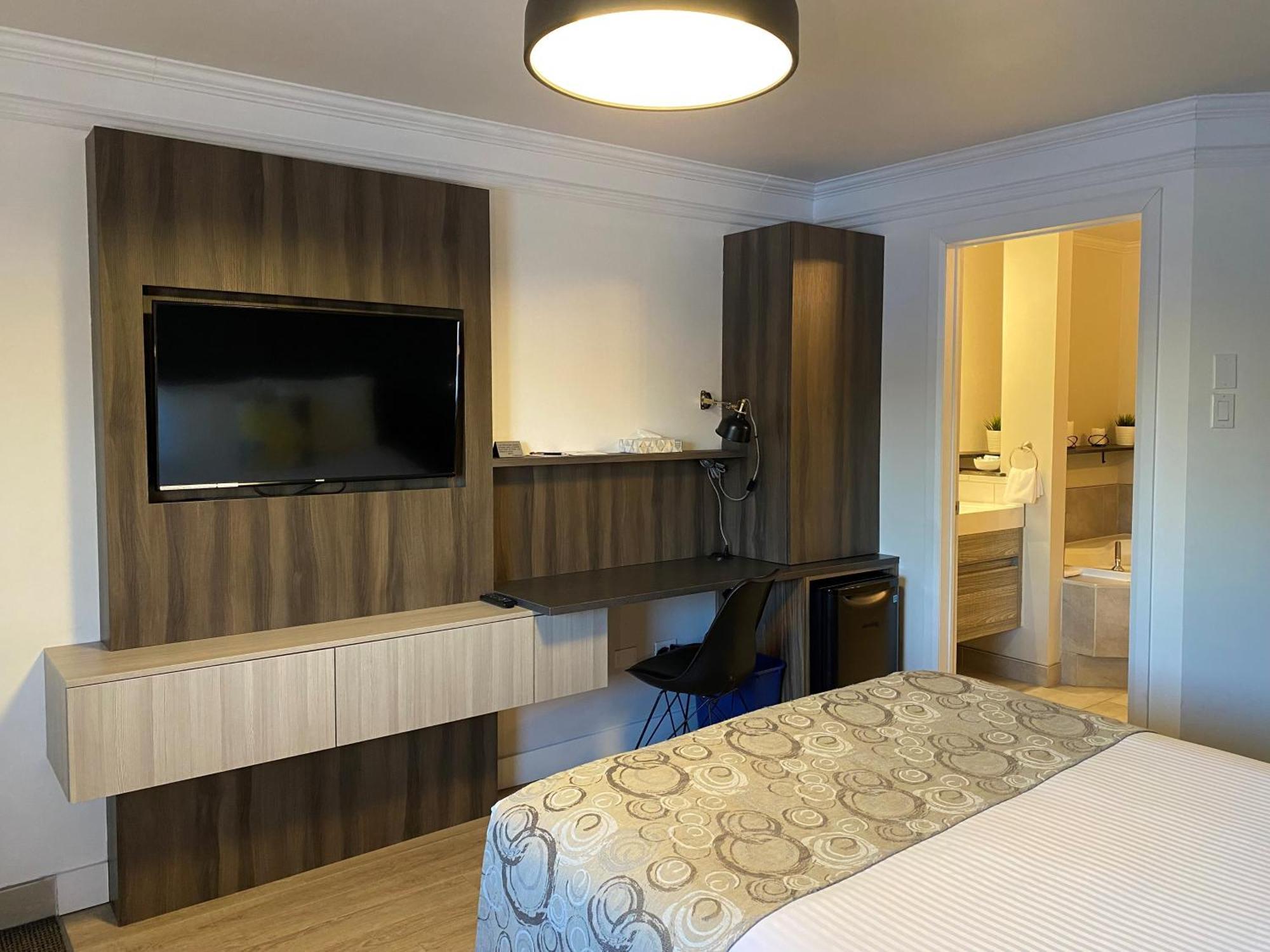 Hotel Centre-Ville Montmagny Bagian luar foto