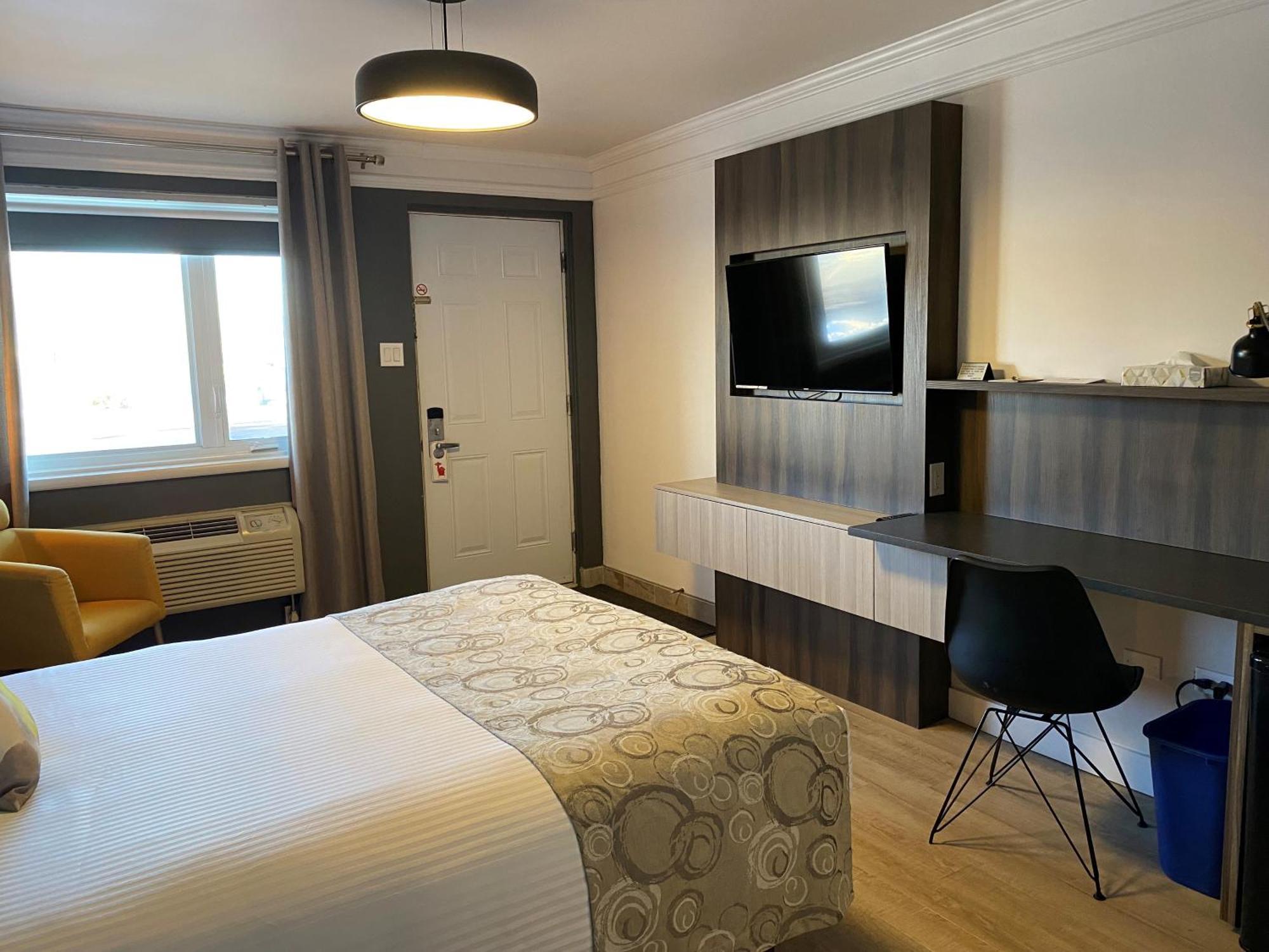 Hotel Centre-Ville Montmagny Bagian luar foto